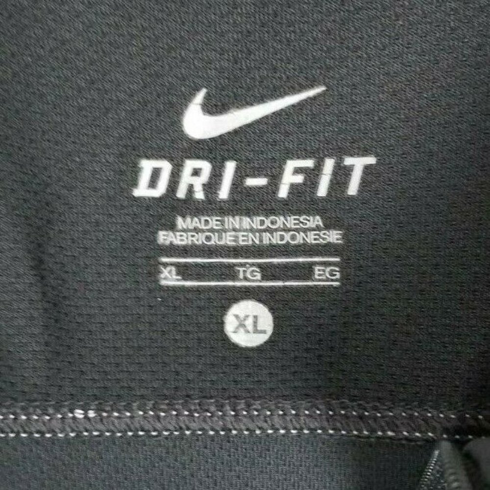Nike Boy's XL 1/4 Zip Steel Grey Dri-Fit Running Long Sleeve Shirt Mesh Sides - Picture 3 of 7